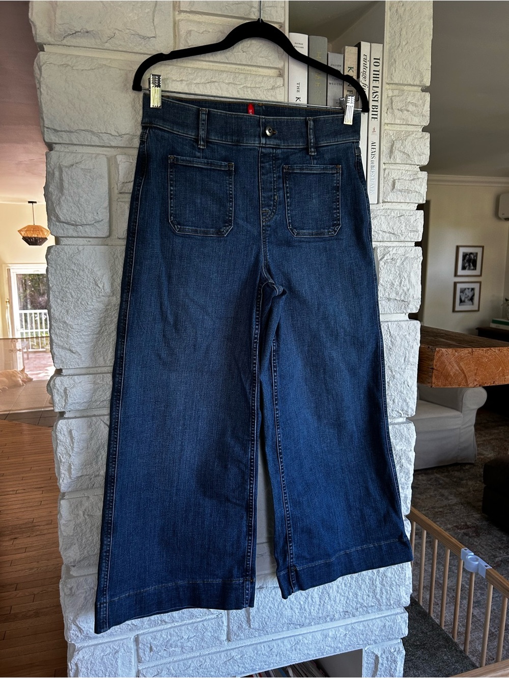 SPANX High Rise Cropped Wide Leg Jeans Washed Indigo Size Medium Petite - Picture 4 of 13